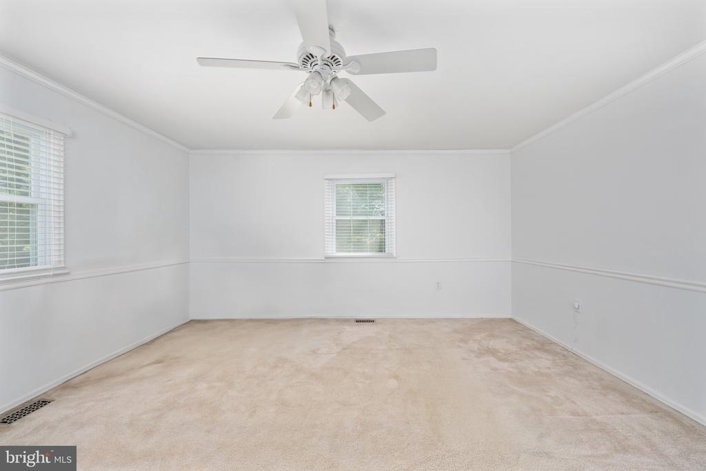 866 TRUSLOW ROAD