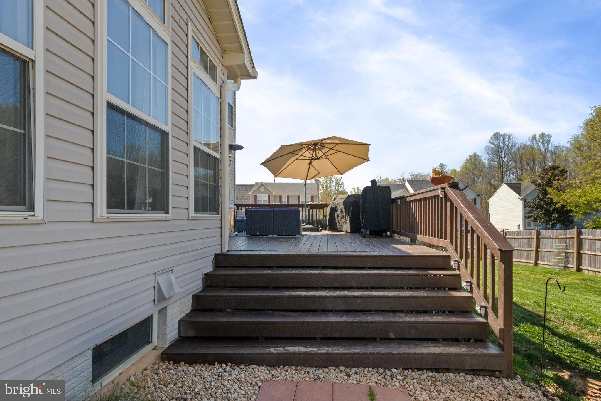 6 BEAU RIDGE DR