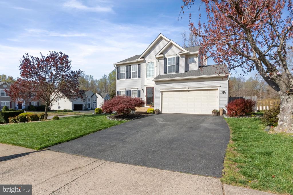 6 BEAU RIDGE DR
