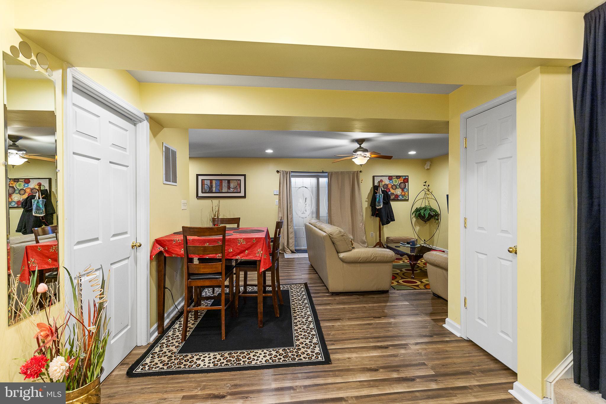 5 Webb Ct