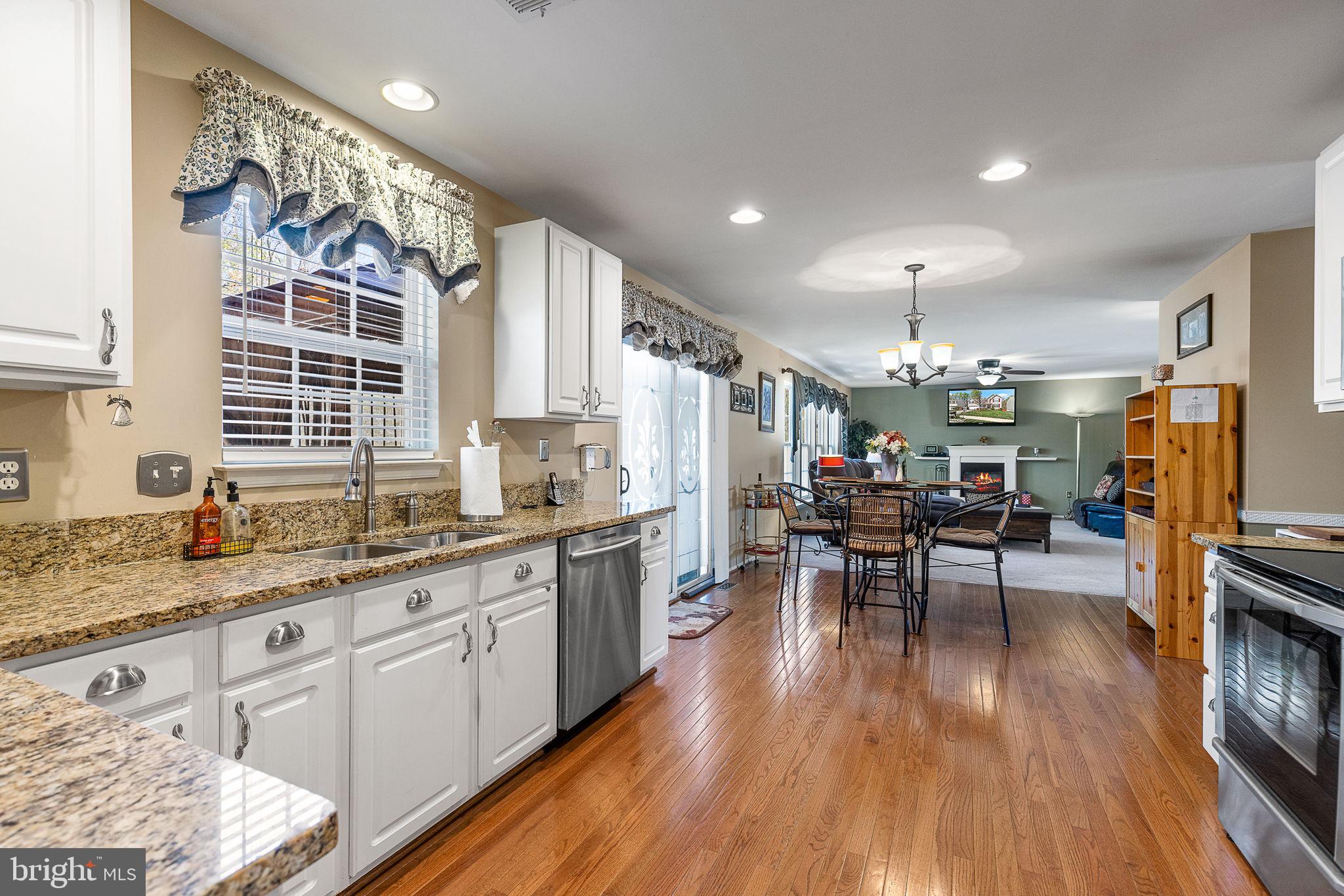 5 Webb Ct