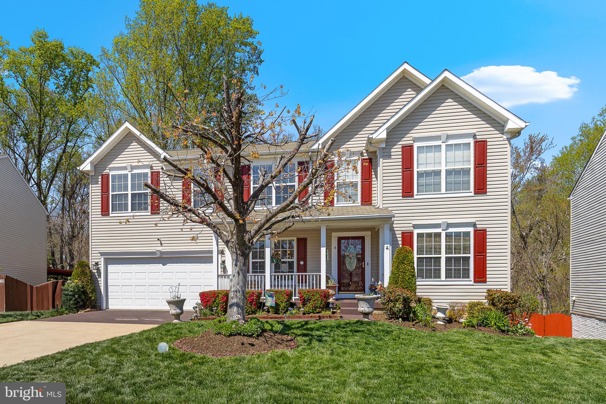 5 Webb Ct