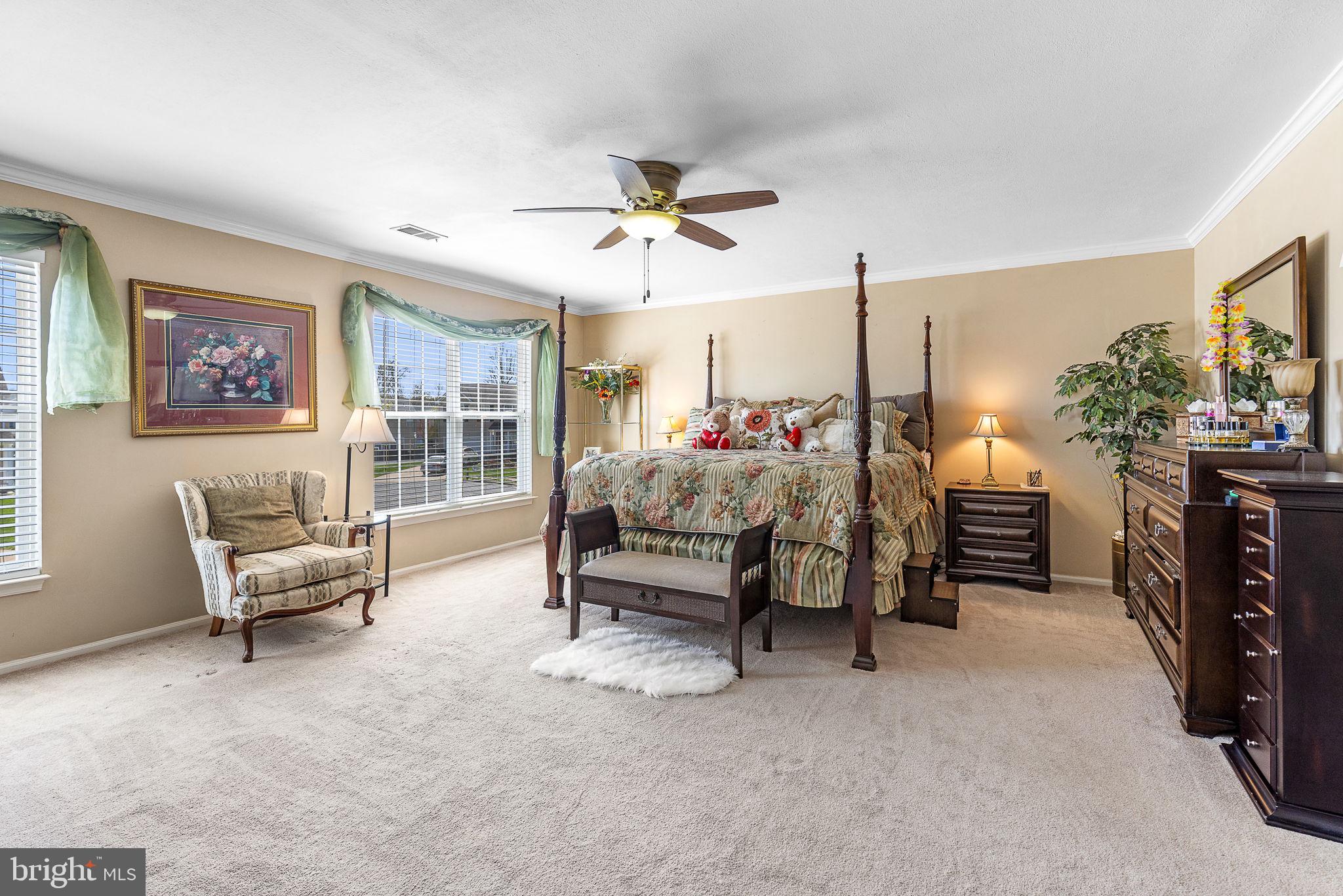 5 Webb Ct