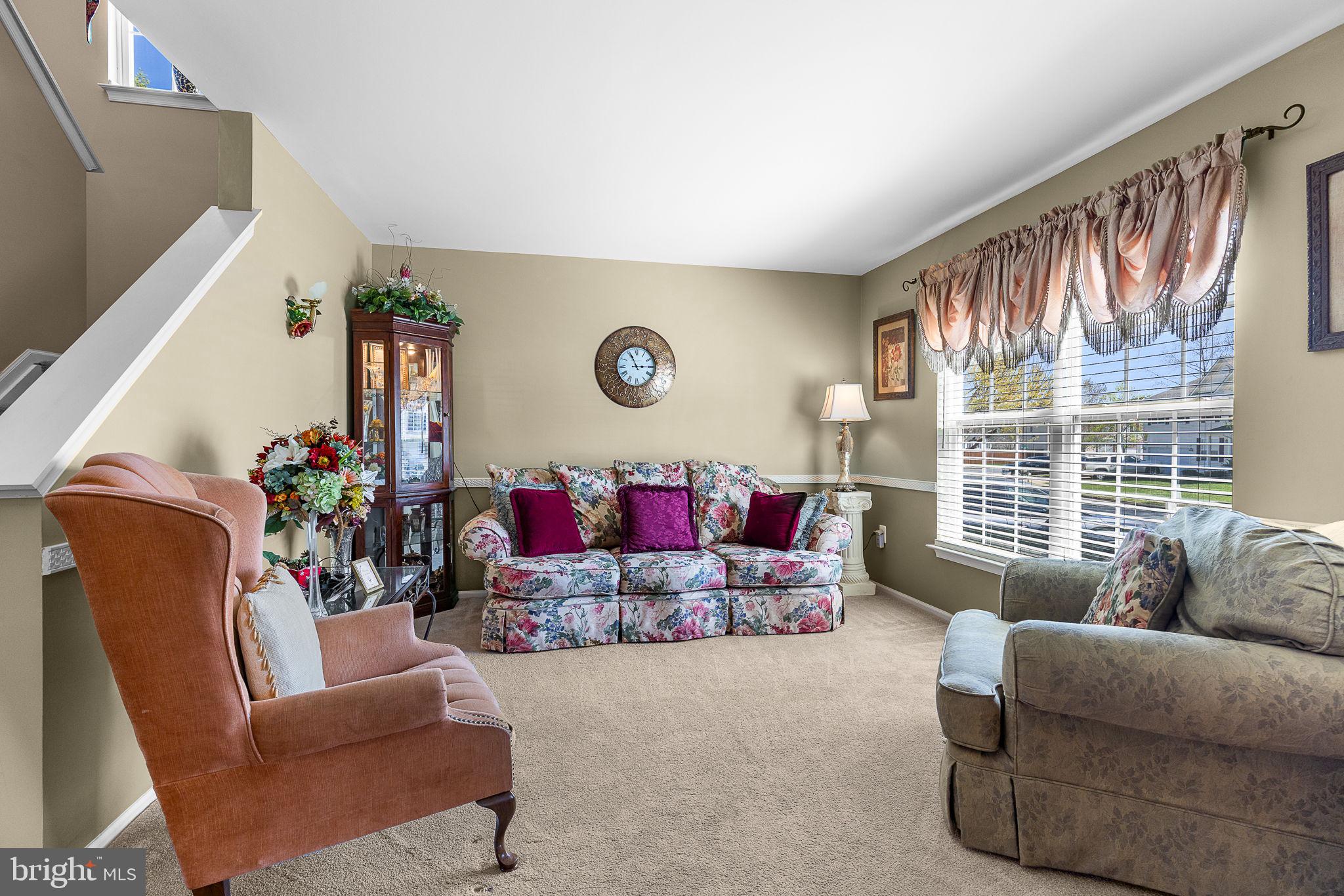 5 Webb Ct