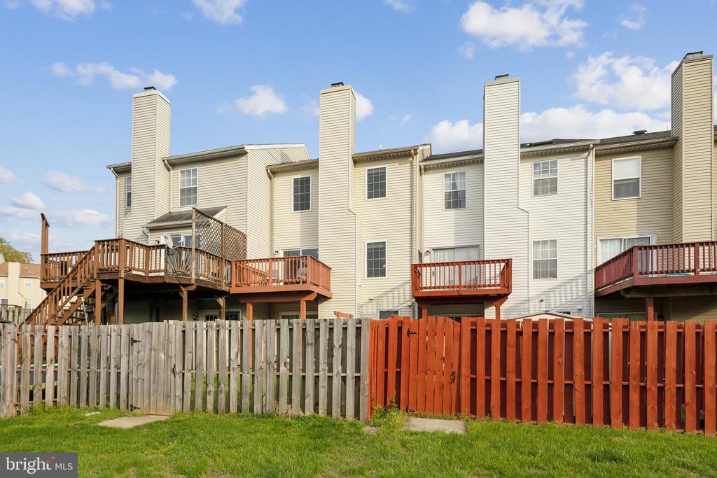 602 STAFFORD GLEN CT