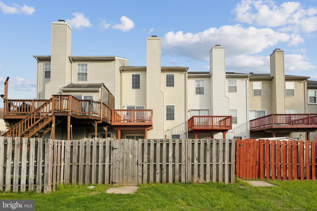 602 STAFFORD GLEN CT