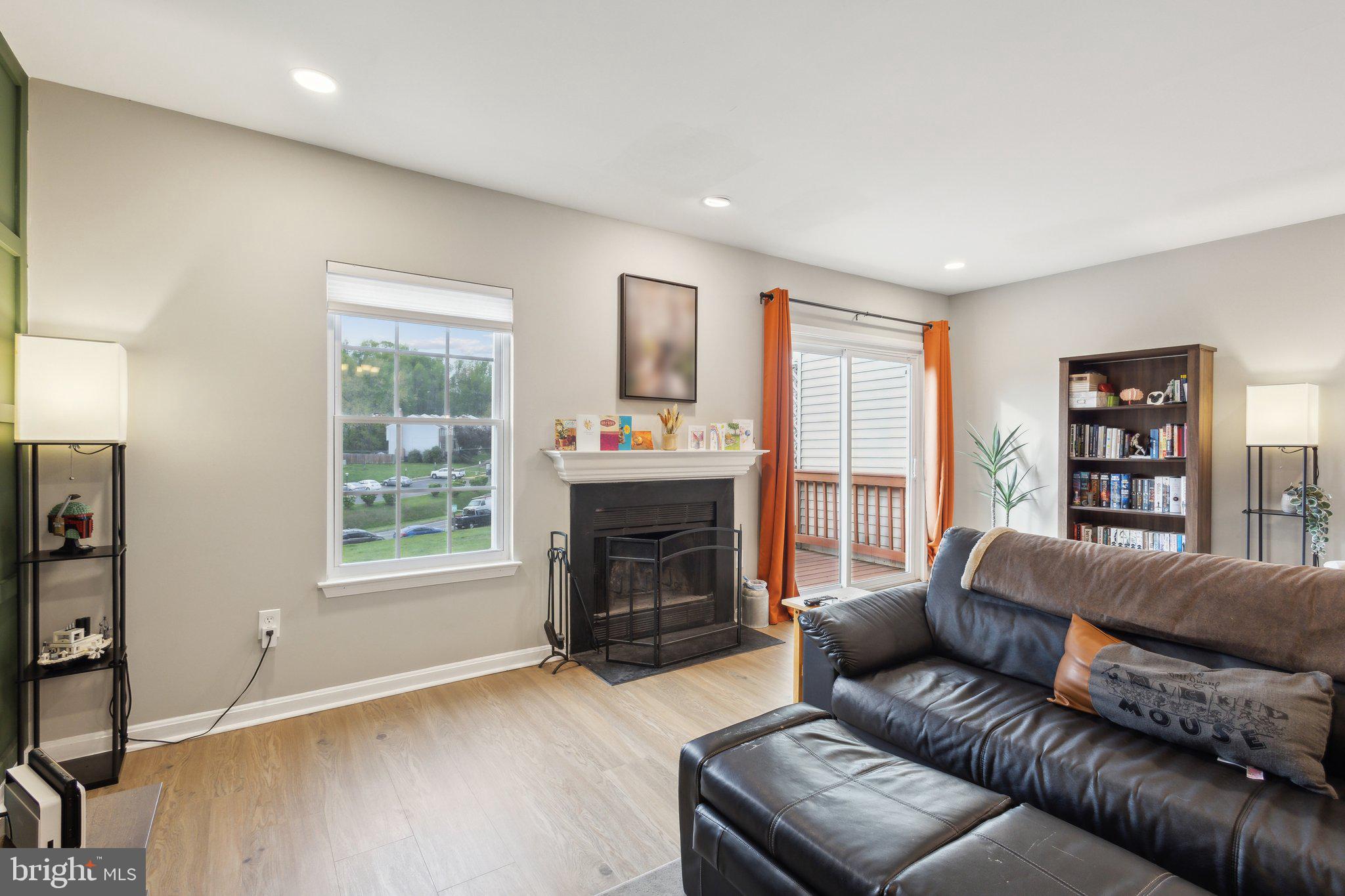 602 STAFFORD GLEN CT