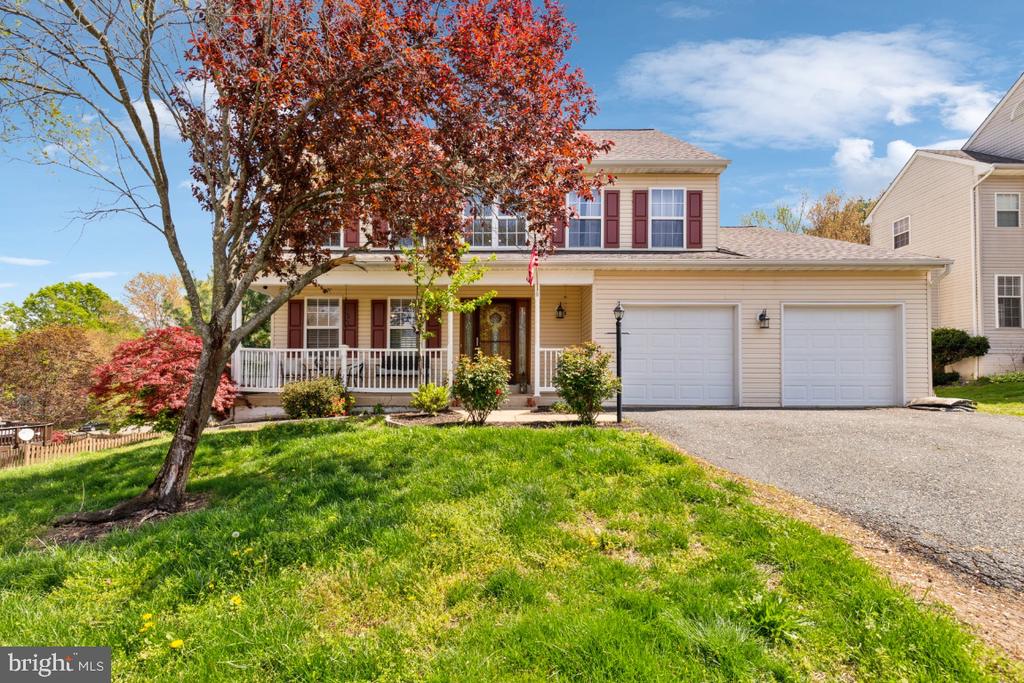 6 BRANTFORD DR