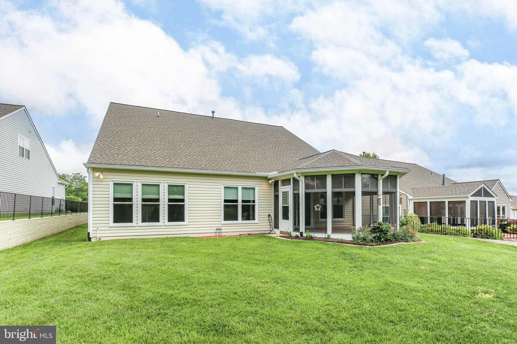 363 Bridgewater Cir