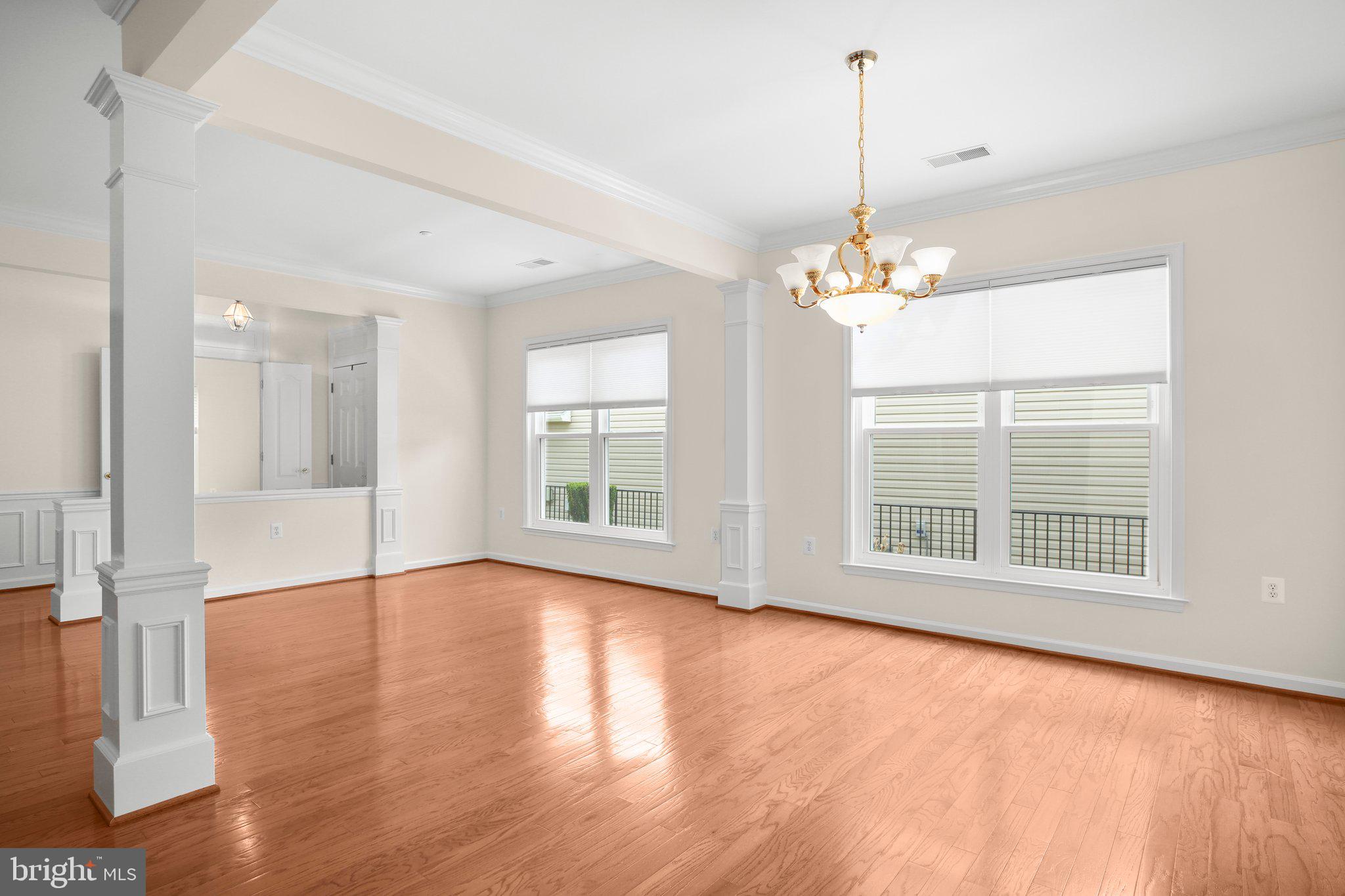 363 Bridgewater Cir