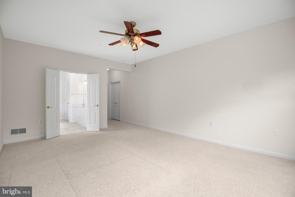363 Bridgewater Cir