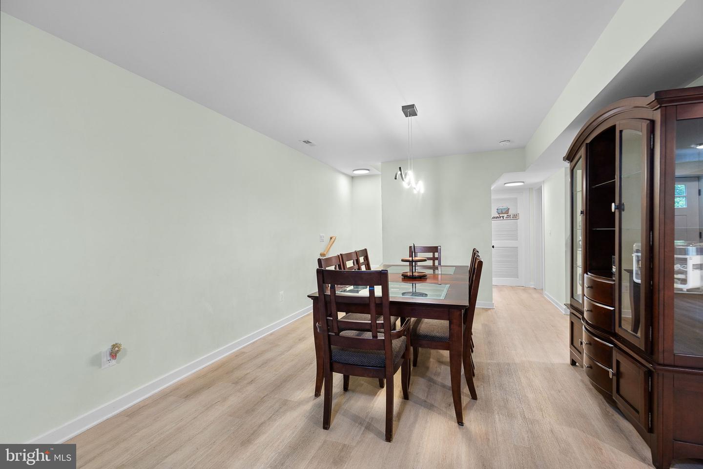 26 Viking Ln