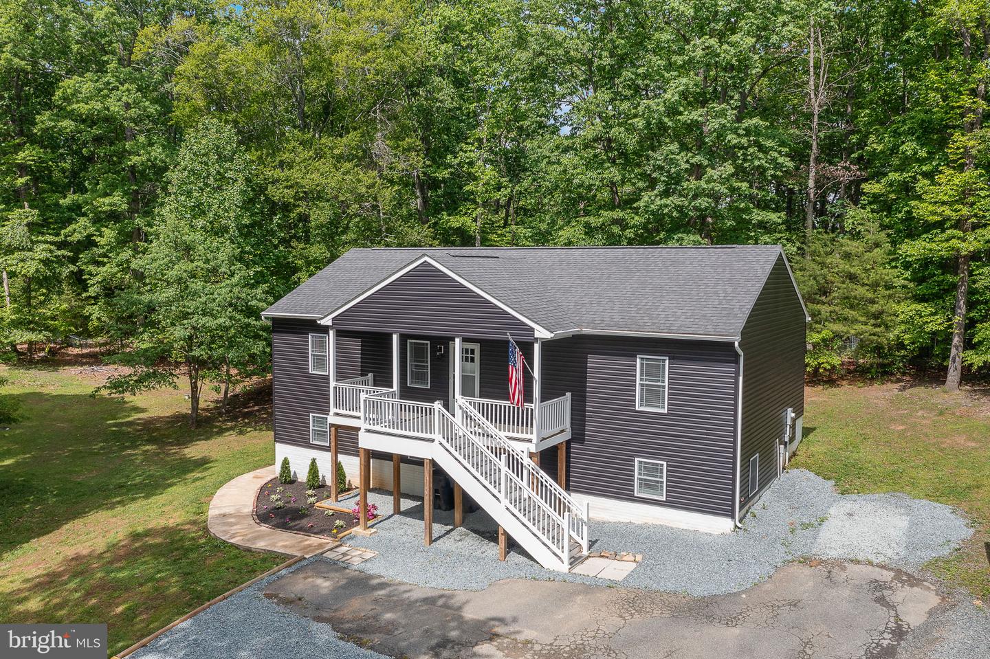 26 Viking Ln