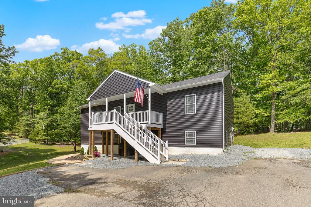 26 Viking Ln