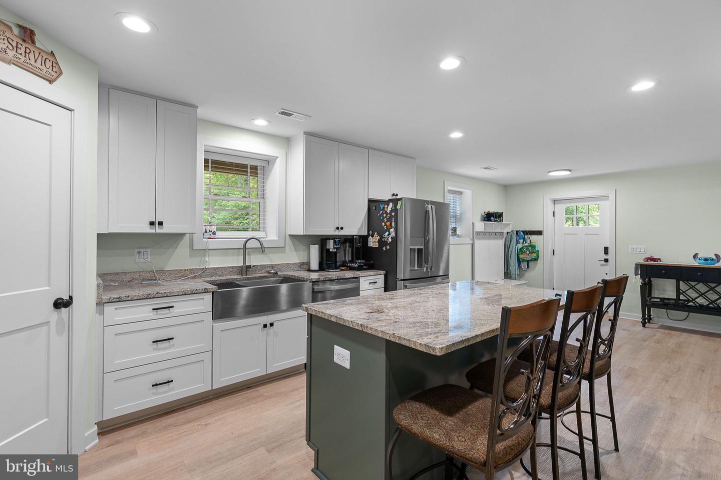 26 Viking Ln