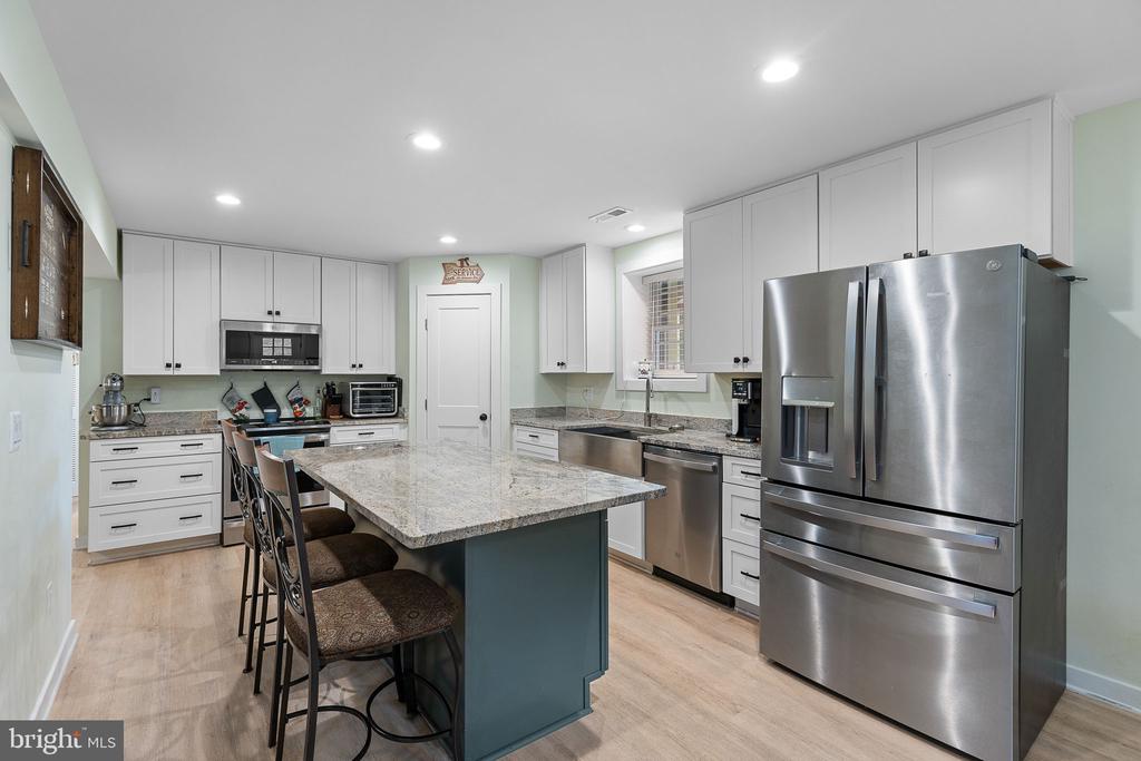 26 Viking Ln