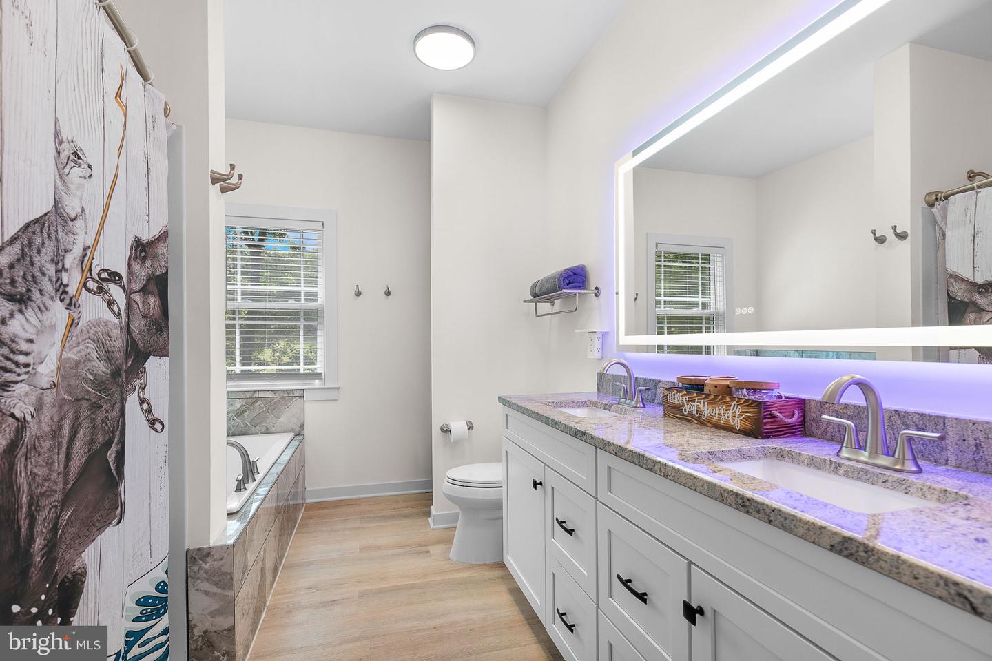 26 Viking Ln