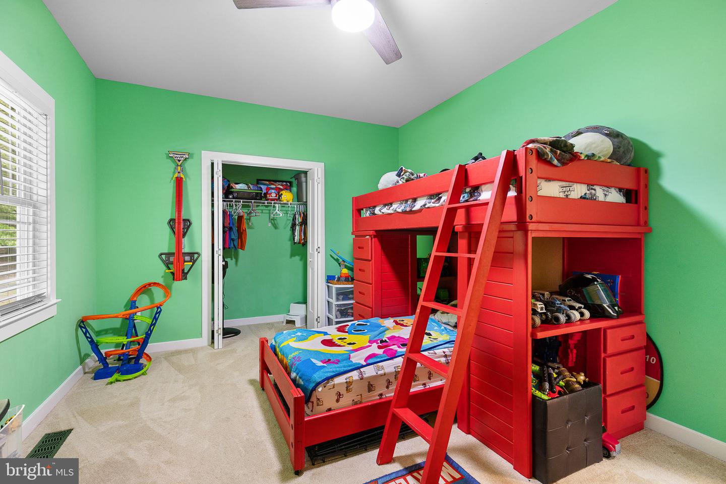 26 Viking Ln