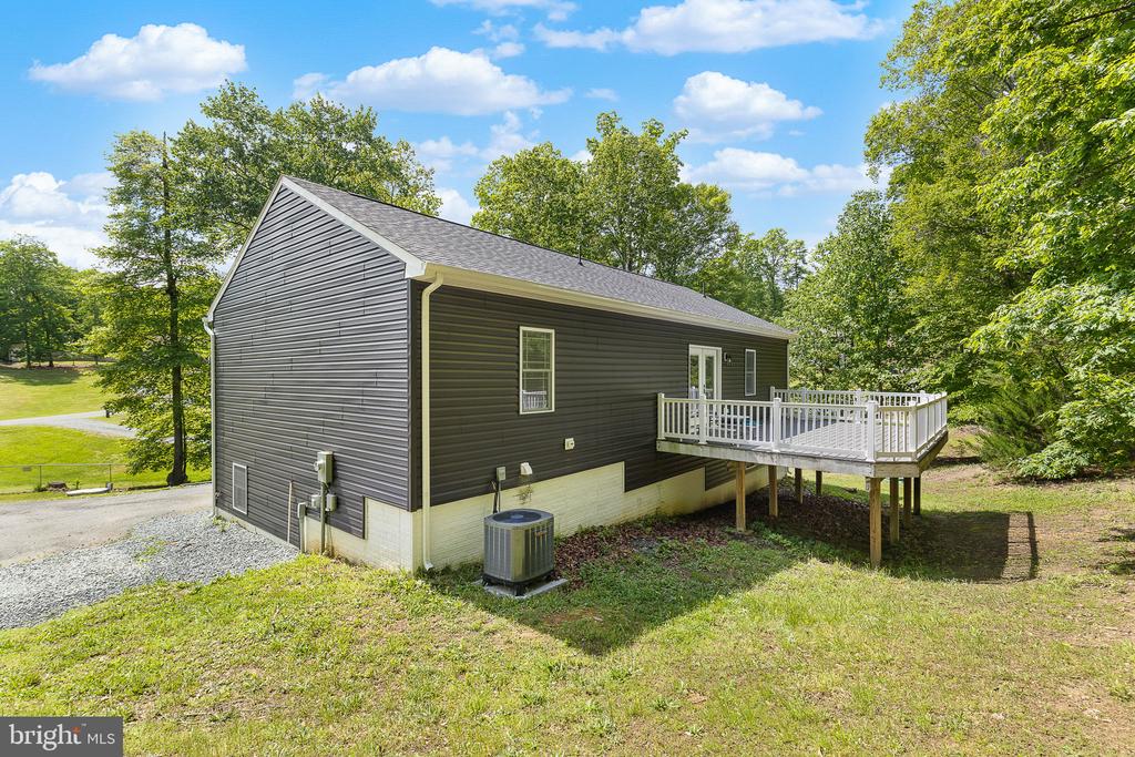 26 Viking Ln