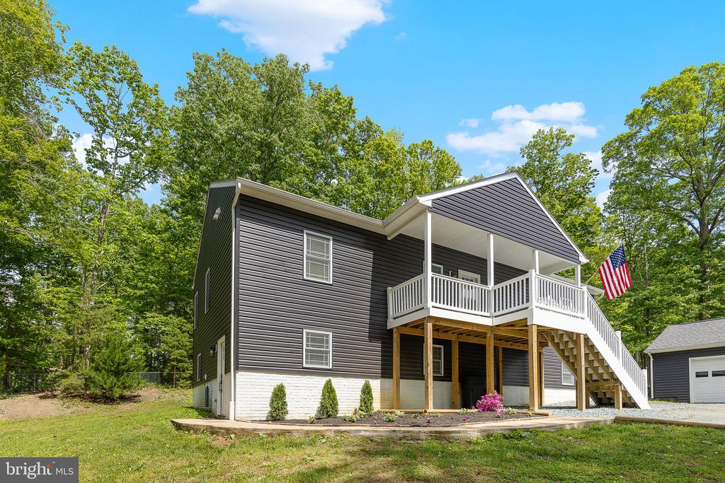 26 Viking Ln
