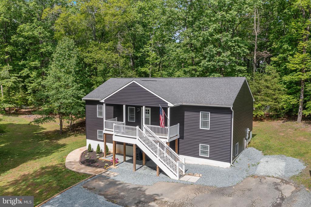 26 Viking Ln