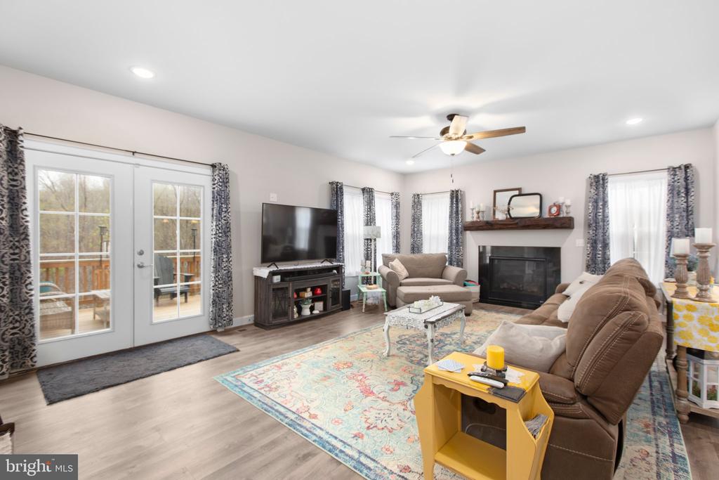 128 Livingwood Ct