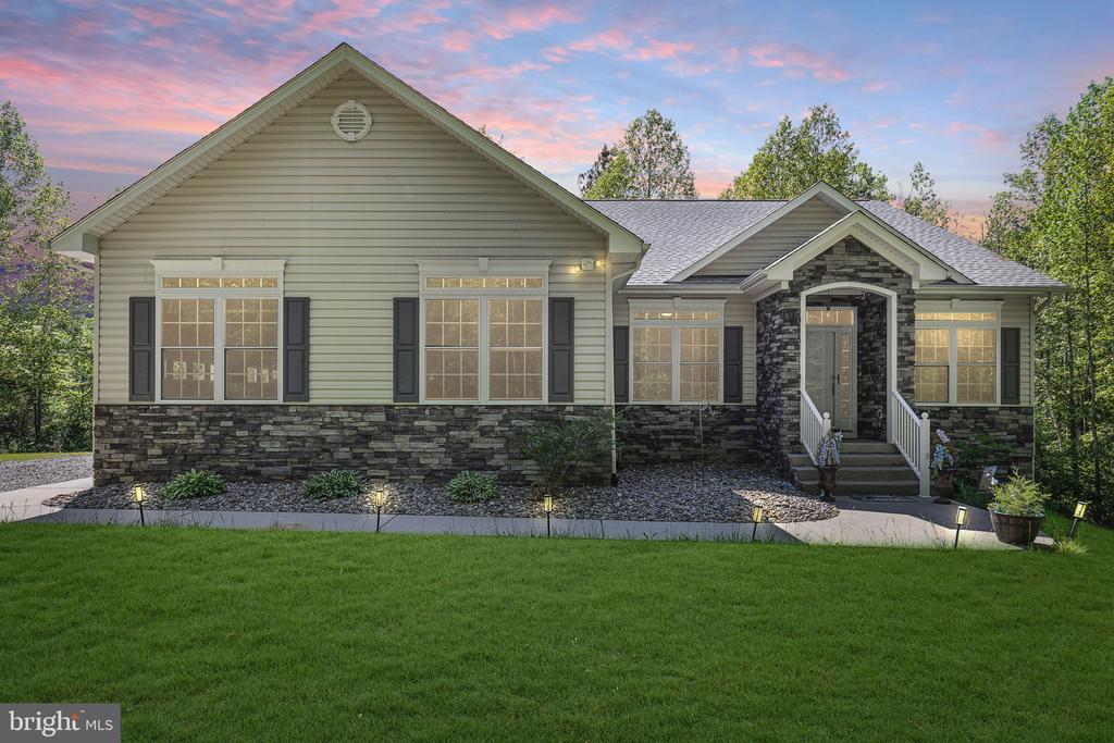107 Shady Creek Ln