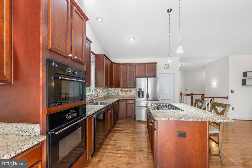 107 Shady Creek Ln