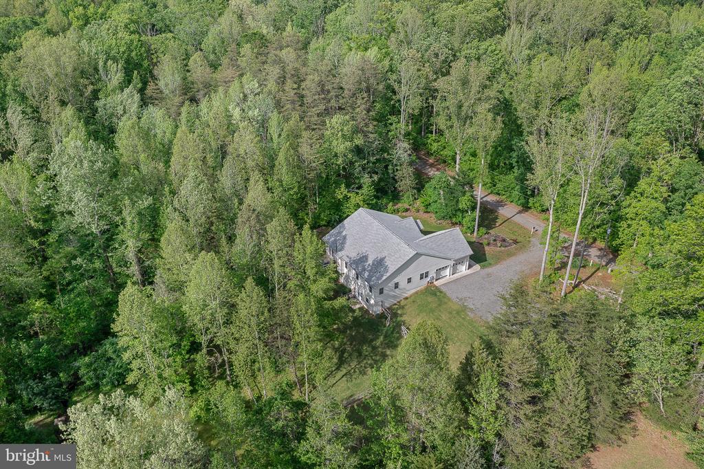 107 Shady Creek Ln