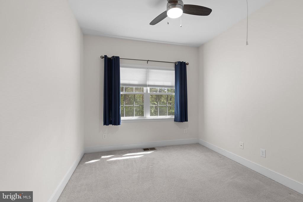 107 Shady Creek Ln