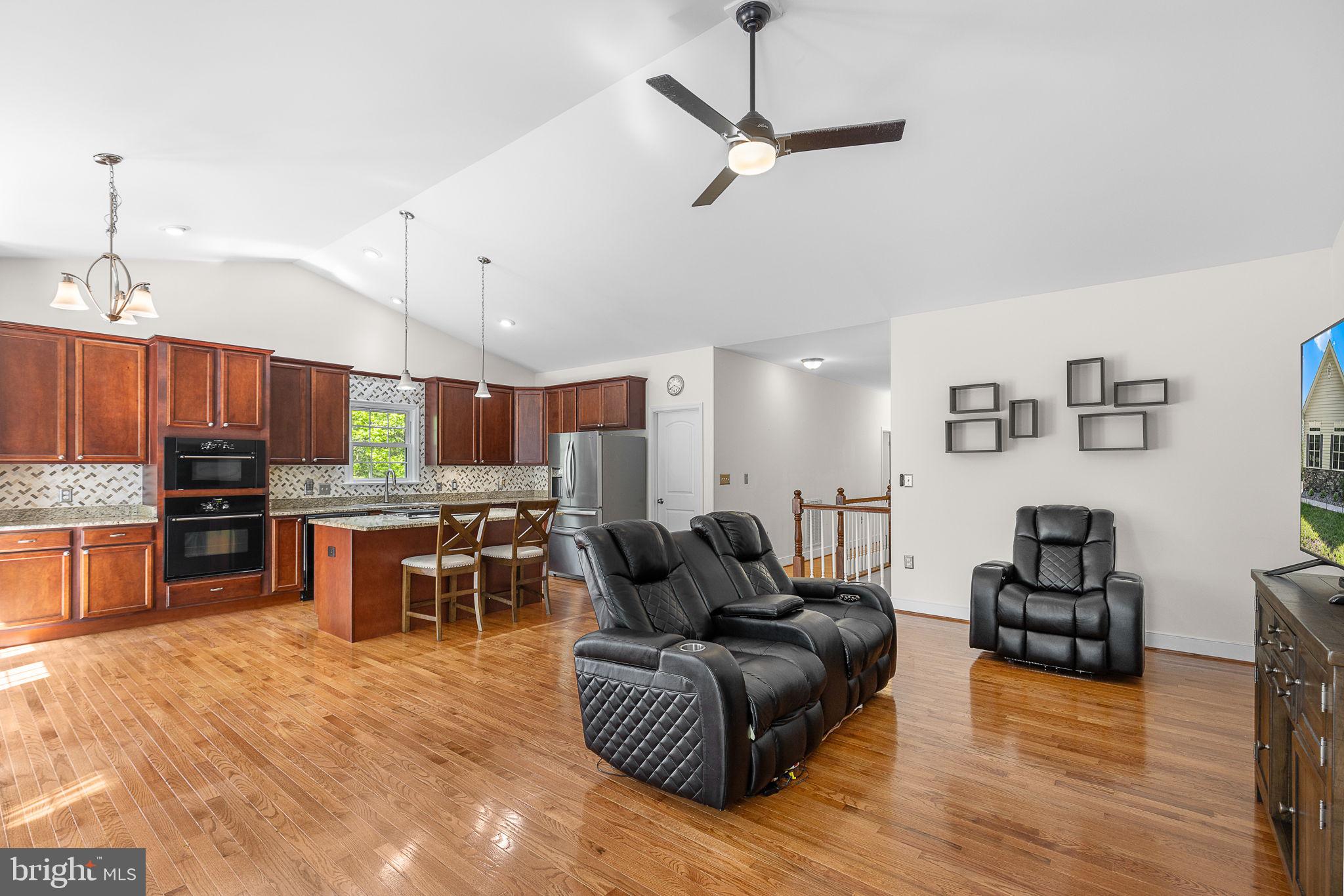 107 Shady Creek Ln