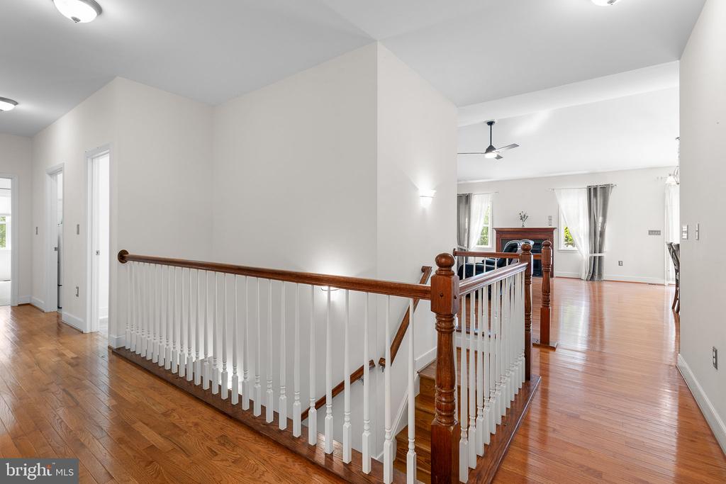 107 Shady Creek Ln