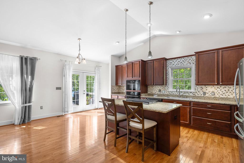 107 Shady Creek Ln