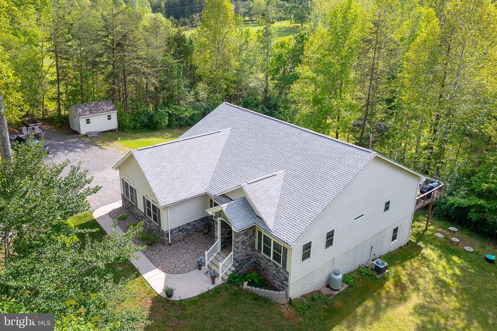 107 Shady Creek Ln