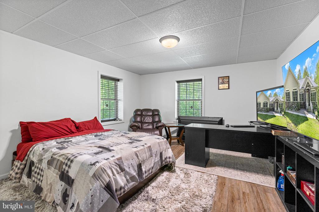 107 Shady Creek Ln