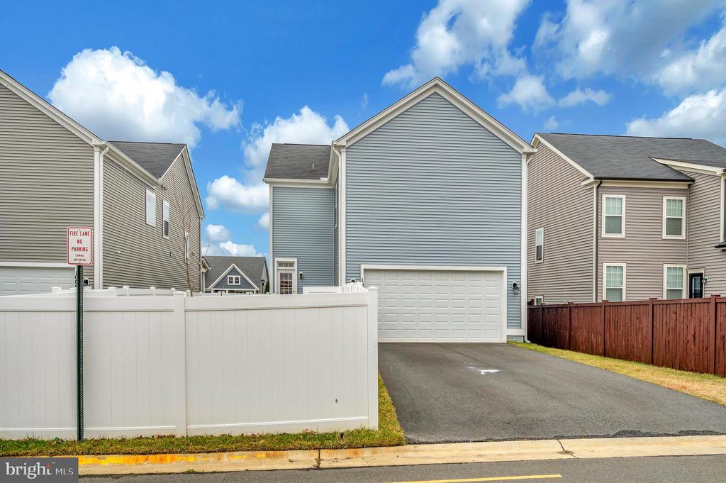 1092 Aspen Rd