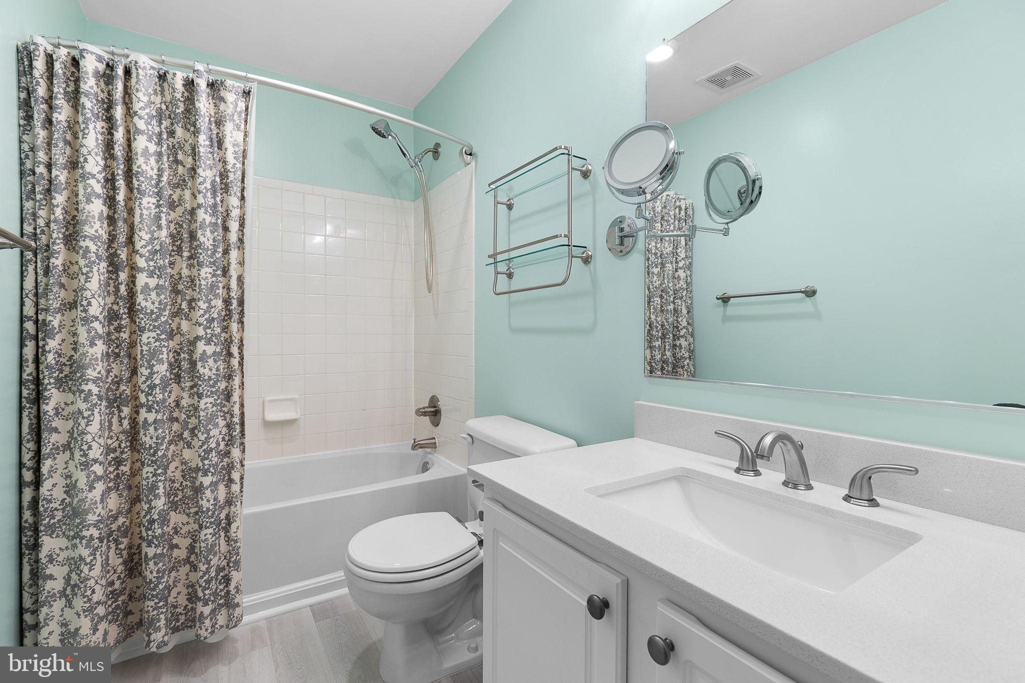 8 Candleridge Ct