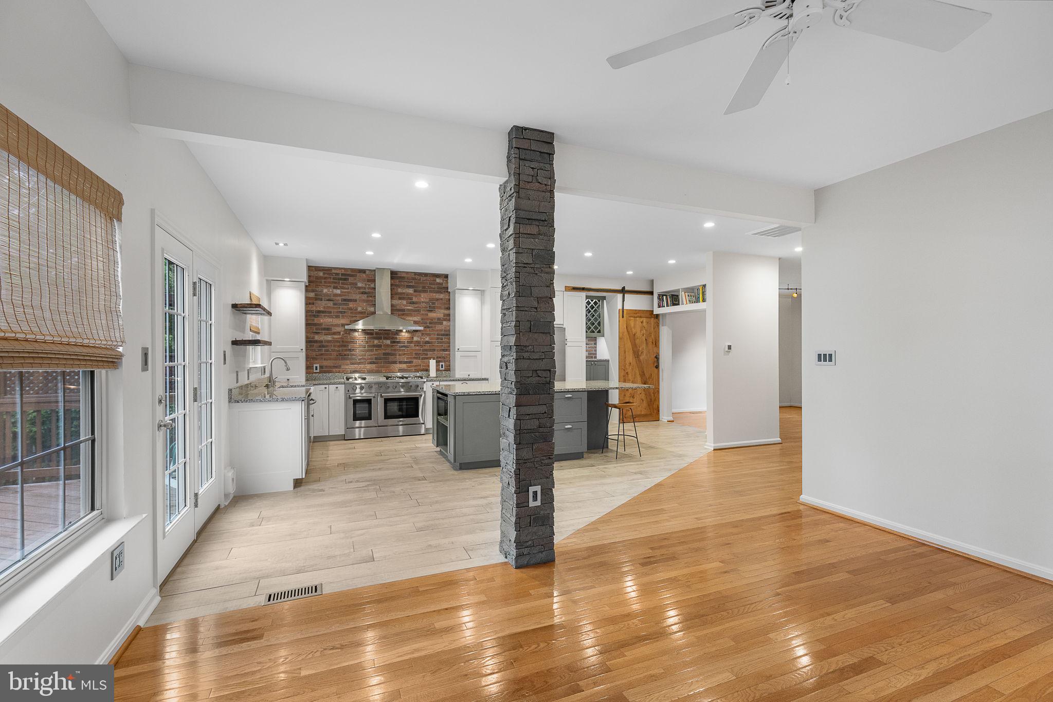 8 Candleridge Ct