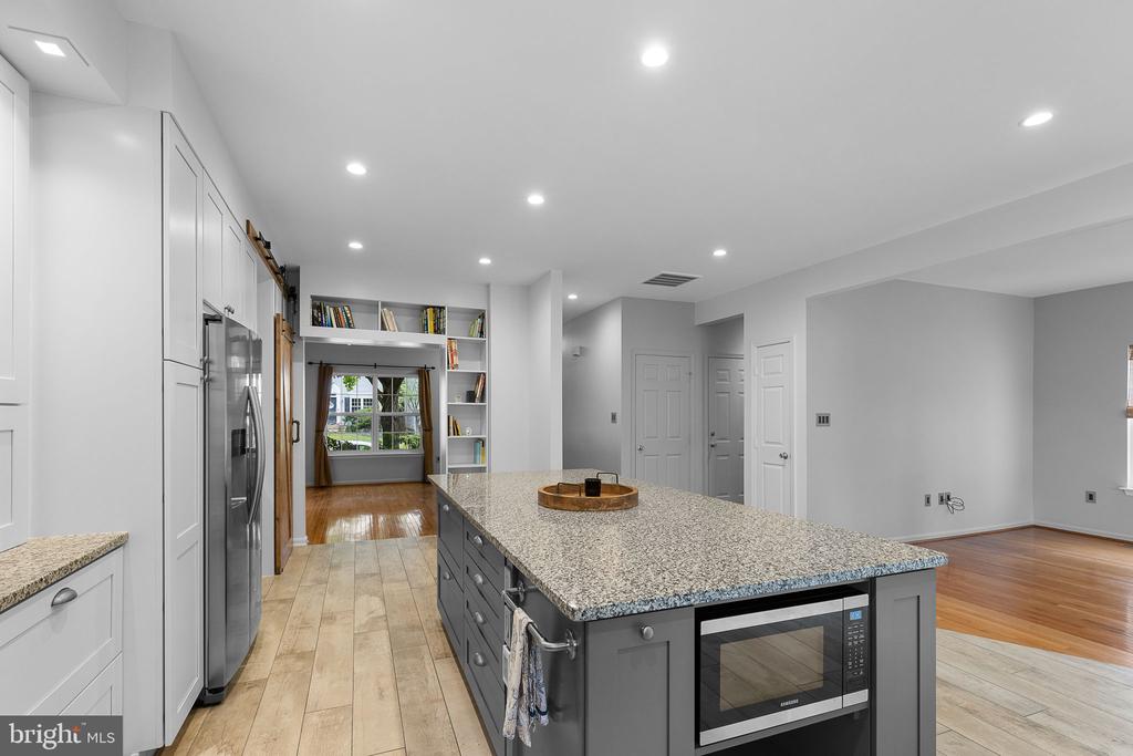 8 Candleridge Ct