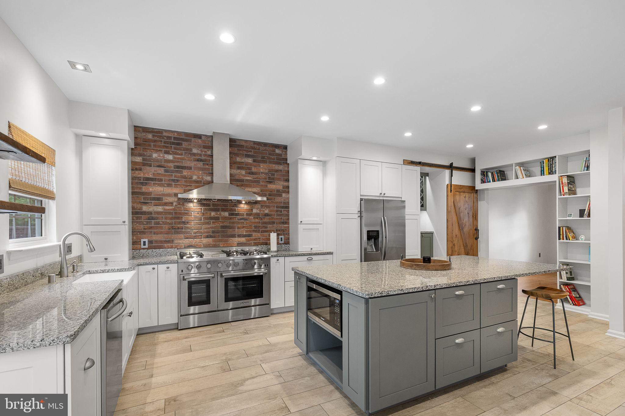 8 Candleridge Ct