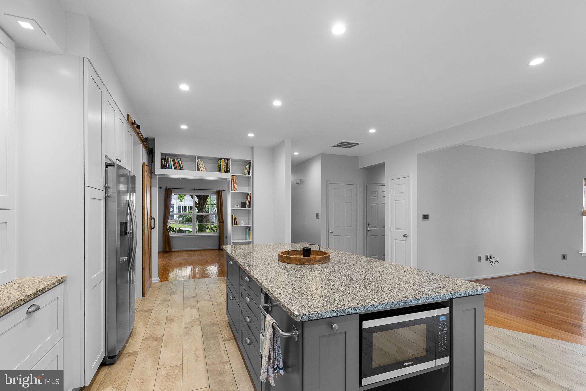 8 Candleridge Ct