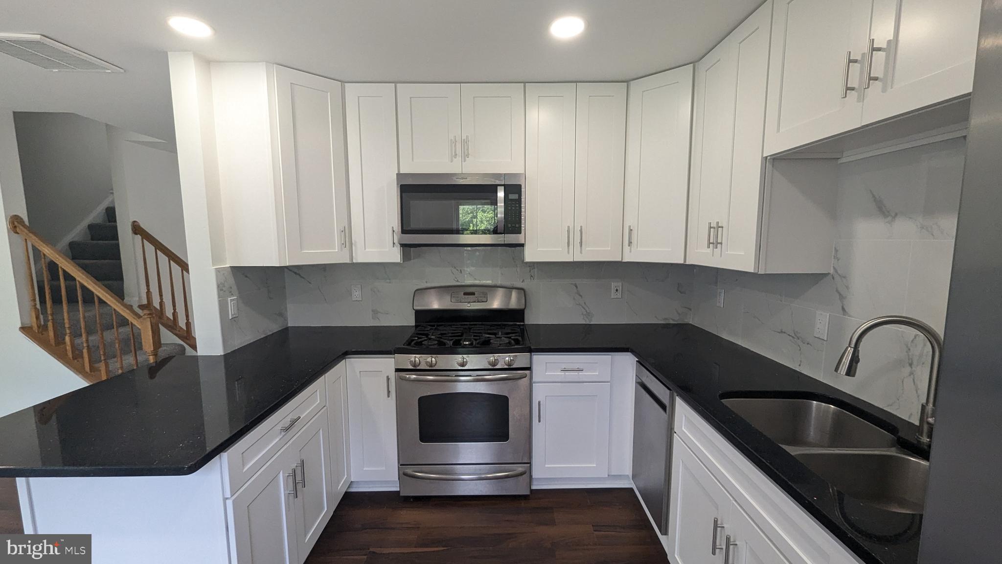 609 STAFFORD GLEN COURT
