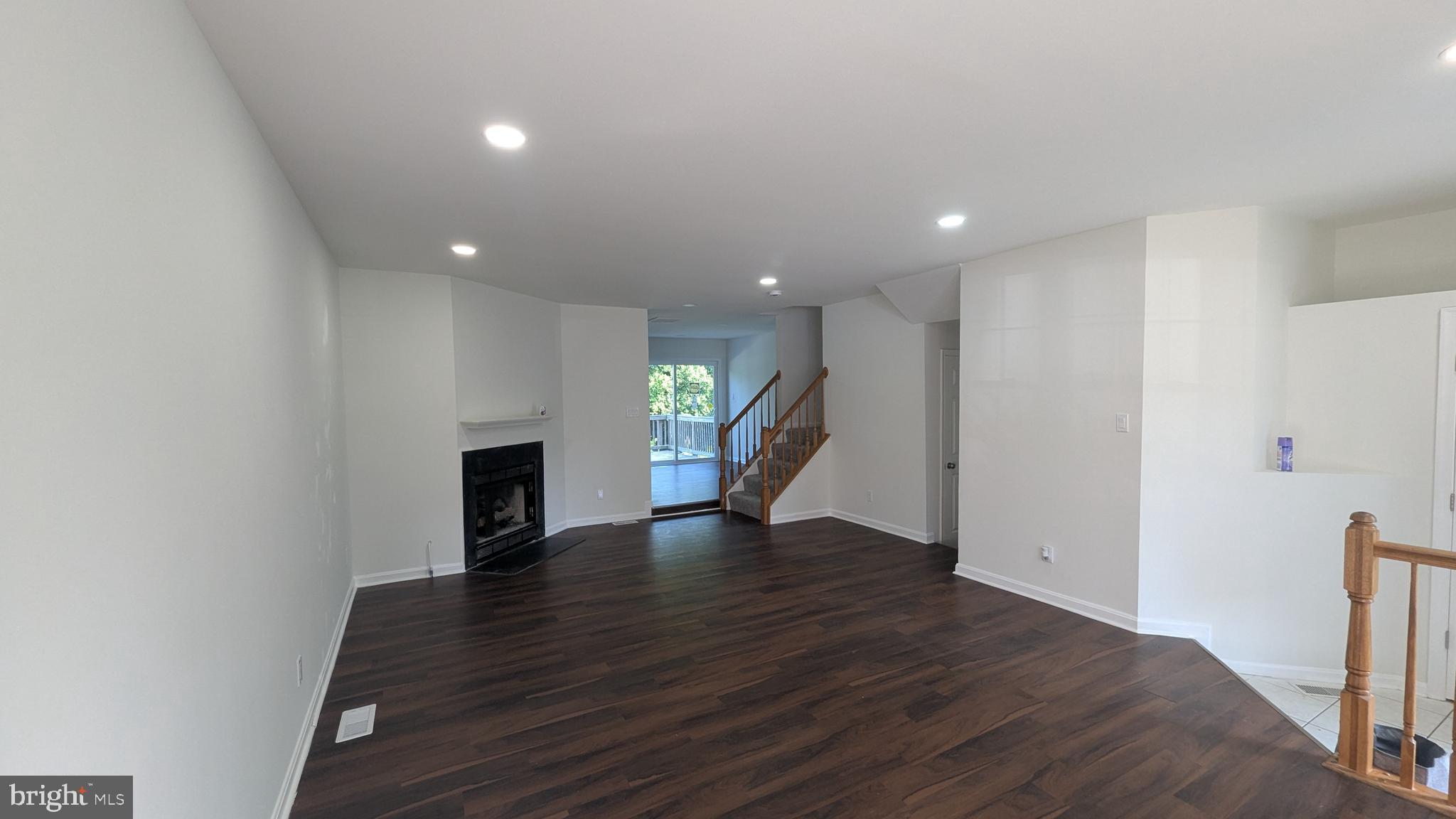 609 STAFFORD GLEN COURT