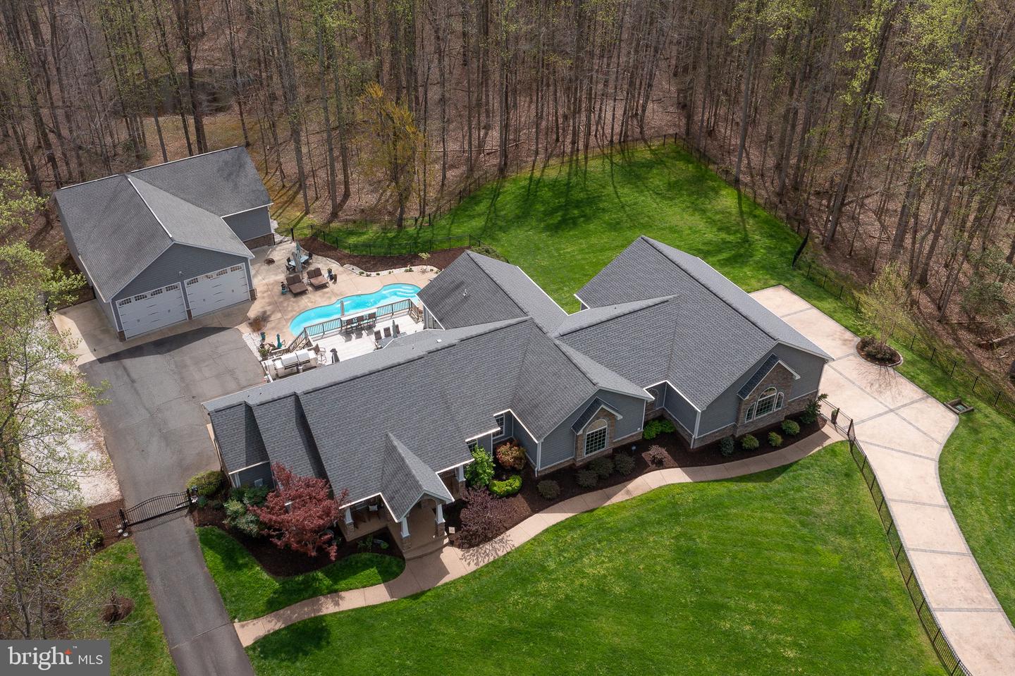 264 Holly Berry Rd