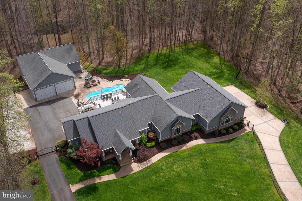 264 Holly Berry Rd