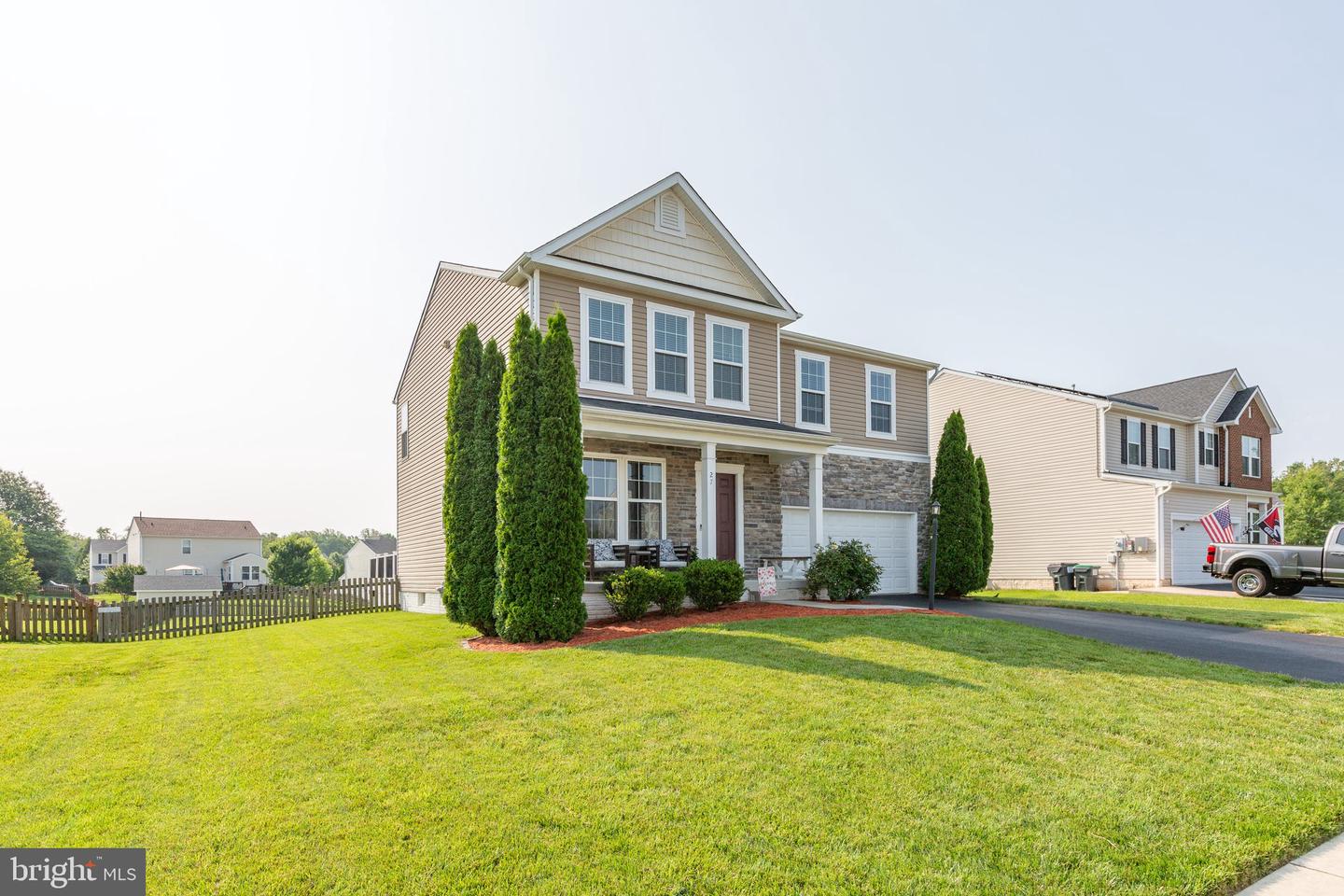 27 Hopkins Branch Way