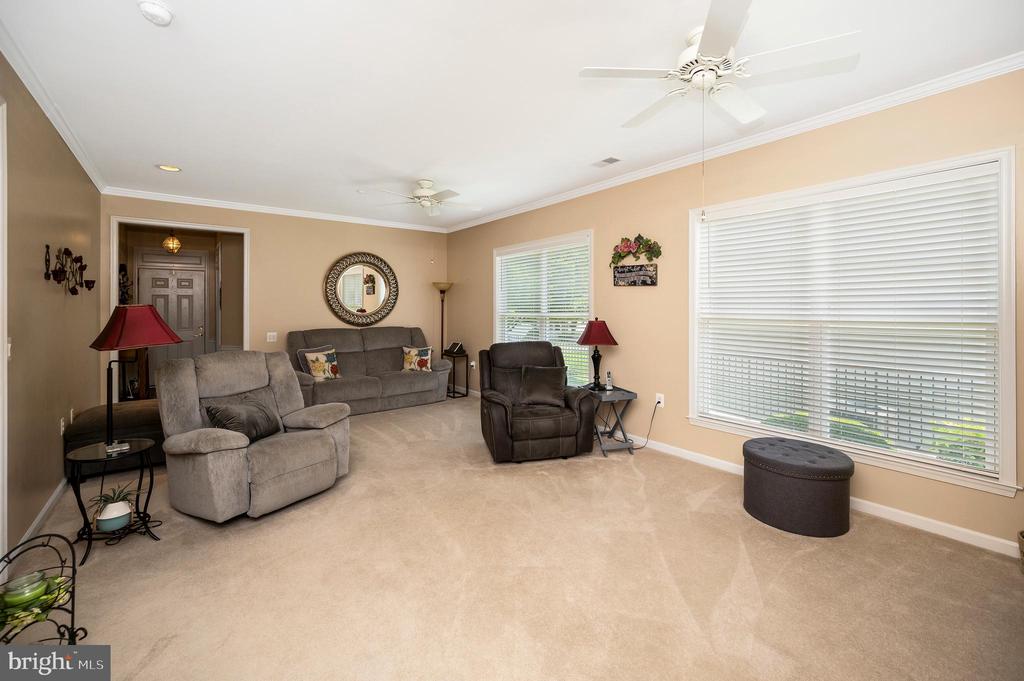 24 Smithfield Way