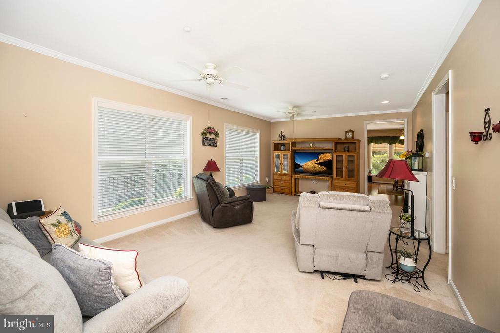 24 Smithfield Way