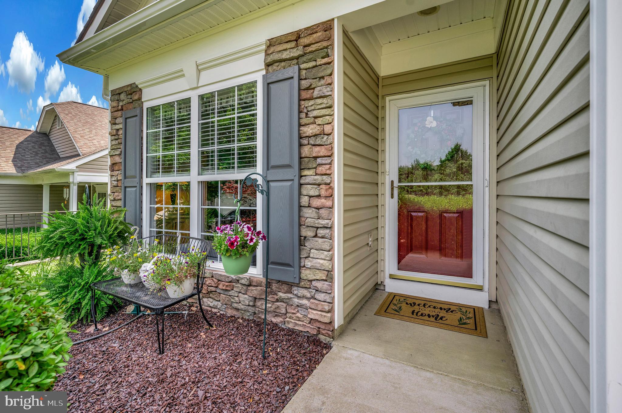 24 Smithfield Way