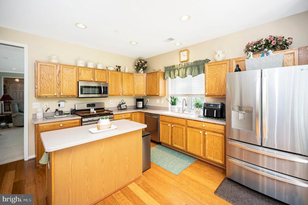 24 Smithfield Way